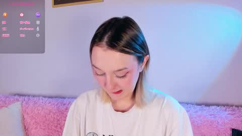 Snapshot of _ccrystaa_ chatting on 11.04.25 Christina Chris online show from 11.04.25