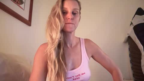 Chelsea xo online show from 12.15.25