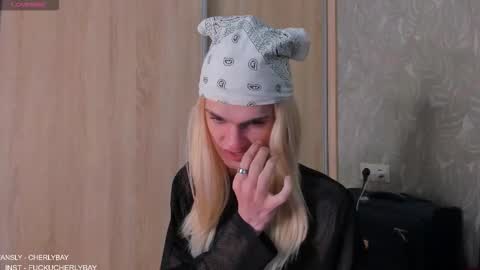 Snapshot of _cherlybay_ chatting on 10.17.25 CHER - Independent model online show from 10.17.25