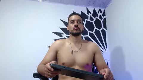 Snapshot of _christopher_dennis_ chatting on 01.24.25 CRIS online show from 01.24.25