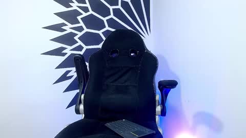 Snapshot of _christopher_dennis_ chatting on 02.06.25 CRIS online show from 02.06.25