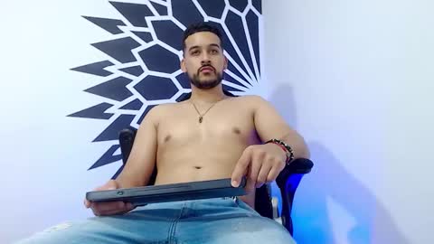 Snapshot of _christopher_dennis_ chatting on 02.25.25 CRIS online show from 02.25.25