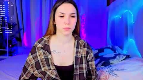 Snapshot of _cindy_lou_ chatting on 10.19.25 Cindy . online show from 10.19.25