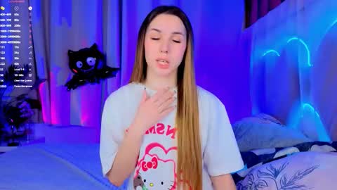 Snapshot of _cindy_lou_ chatting on 10.23.25 Cindy . online show from 10.23.25