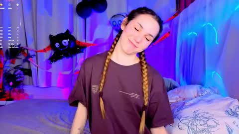 Snapshot of _cindy_lou_ chatting on 10.31.25 Cindy . online show from 10.31.25