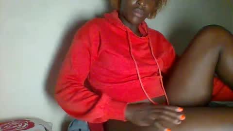 Snapshot of _clara01 chatting on 01.25.25 clara online show from 01.25.25