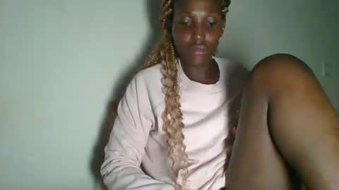 Snapshot of _clara01 chatting on 01.28.25 clara online show from 01.28.25