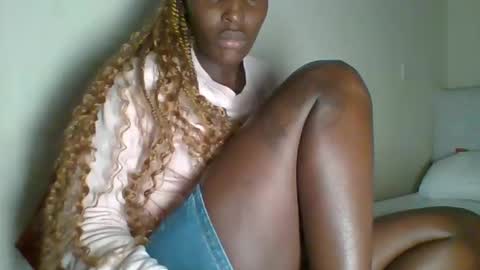 Snapshot of _clara01 chatting on 01.29.25 clara online show from 01.29.25