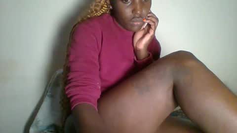 Snapshot of _clara01 chatting on 02.05.25 clara online show from 02.05.25