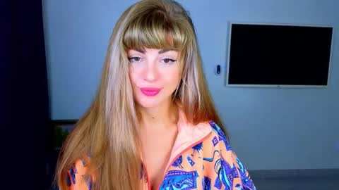 Snapshot of _comefeelme_ chatting on 10.25.25 D online show from 10.25.25