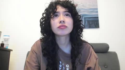 Snapshot of _cookiegirls_ chatting on 10.17.25 Chloe and Sky online show from 10.17.25