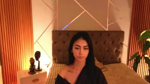 Snapshot of _coraliinee_ chatting on 07.23.26 Coraline online show from 07.23.26