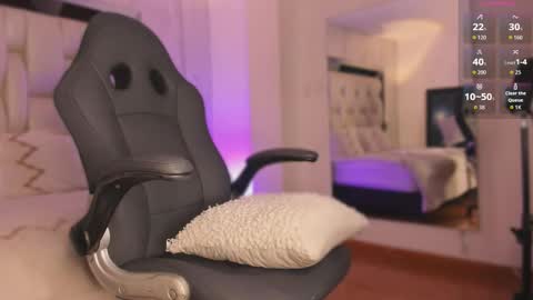     online show from 11.05.25