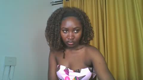 Snapshot of _cutestephanie chatting on 10.01.25 STEPH online show from 10.01.25