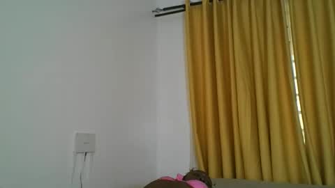 Snapshot of _cutestephanie chatting on 12.18.25 STEPH online show from 12.18.25