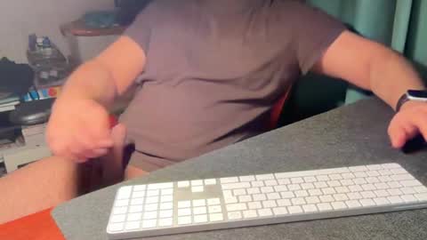 Snapshot of _daddypimp chatting on 04.29.26 Paul online show from 04.29.26