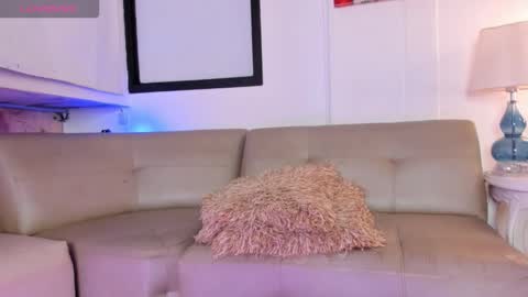 Dahiana Lincoln online show from 03.03.26