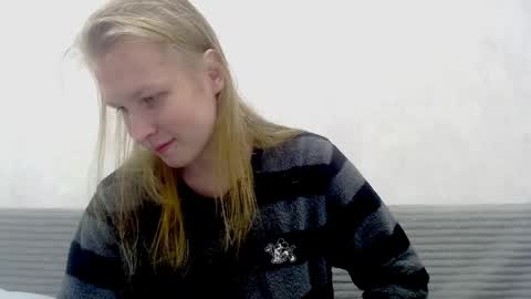 Snapshot of _dash_ chatting on 12.17.24 Tony online show from 12.17.24