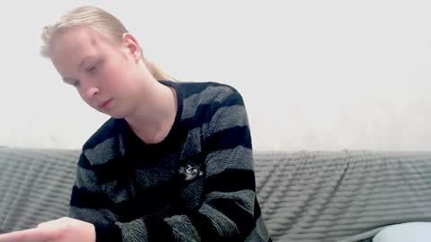 Snapshot of _dash_ chatting on 12.21.24 Tony online show from 12.21.24