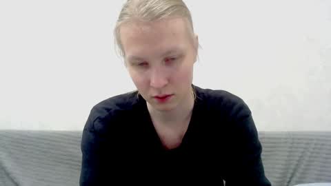 Snapshot of _dash_ chatting on 01.12.25 Tony online show from 01.12.25