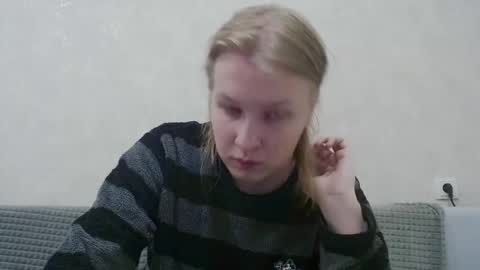 Snapshot of _dash_ chatting on 11.08.25 Tony online show from 11.08.25