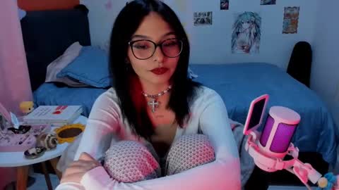 Snapshot of _dayanne_ chatting on 01.17.25 Pao online show from 01.17.25