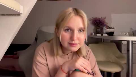 Ri   online show from 11.04.25