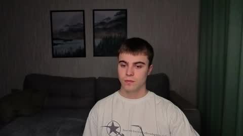 Snapshot of _dream_boys_ chatting on 10.04.25 _dream_boys_ online show from 10.04.25