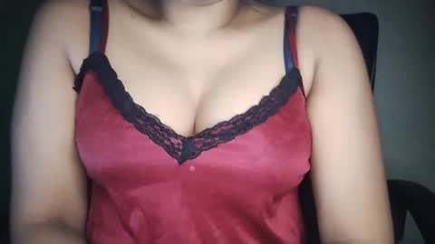 Snapshot of _dreamgirl_0 chatting on 06.22.26 _dreamgirl_0 online show from 06.22.26