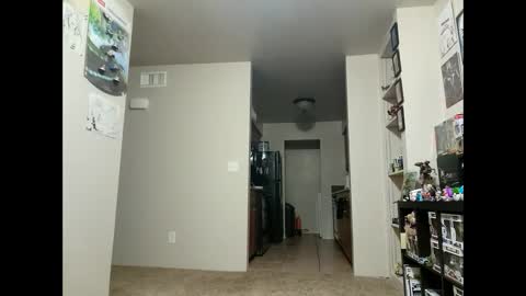 Snapshot of _drew__ chatting on 02.20.25 _drew__ online show from 02.20.25