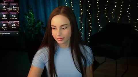 Snapshot of _elicharm chatting on 01.21.25 Elice online show from 01.21.25
