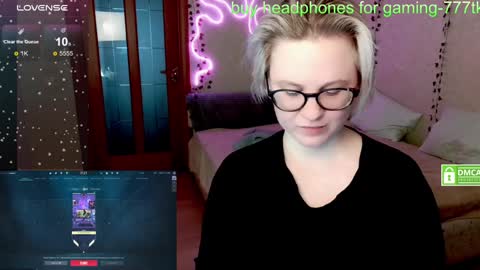 Snapshot of _elven_dreams__ chatting on 01.20.25 chloue and Gretta online show from 01.20.25