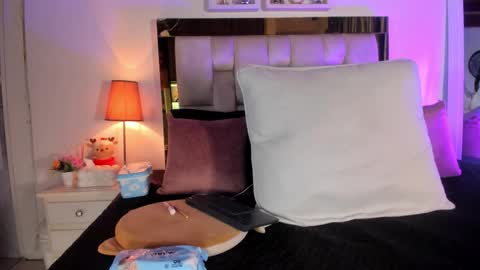 Isabella online show from 01.06.26