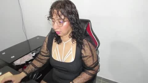 Emma online show from 09.28.25