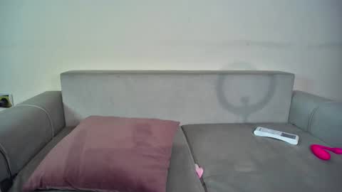 Emma Sugar online show from 09.30.25