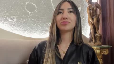 Snapshot of _emmawalka chatting on 11.14.25 _emmawalka online show from 11.14.25