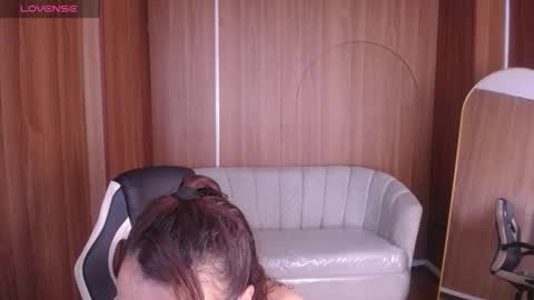 Snapshot of _evoni_b chatting on 11.09.25 evoni online show from 11.09.25