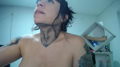  Exa help me position myself with your thumb up thanks  online show from 12.16.25