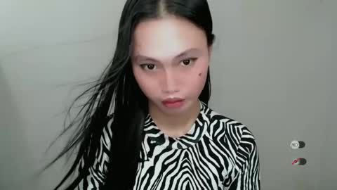 STEFFANNY WELL. online show from 12.08.24