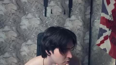Snapshot of _fatrabbit chatting on 04.15.26 Keanu online show from 04.15.26