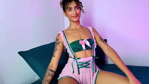 Snapshot of _felicity_1 chatting on 11.05.25 Felicity online show from 11.05.25