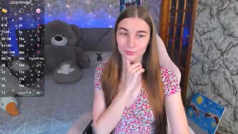 Snapshot of _flowersweet_ chatting on 10.21.25 Kate online show from 10.21.25