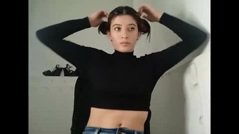 Snapshot of _genesid_dixton chatting on 01.23.25 Mia-foster online show from 01.23.25