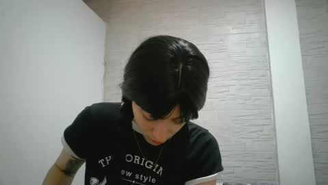 Mia-foster online show from 11.11.25