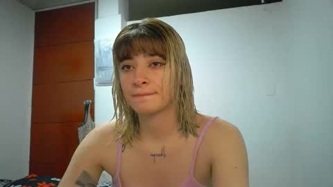 Mia-foster online show from 04.09.26