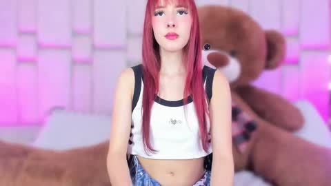 Snapshot of _gigidoll_ chatting on 10.22.25 Gigi online show from 10.22.25