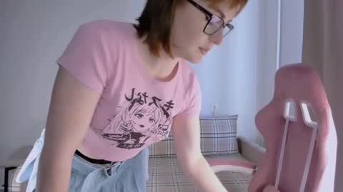 Snapshot of _gingermean_ chatting on 10.17.25 GingerMean online show from 10.17.25