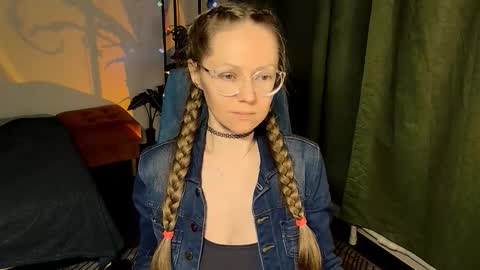 _goldilocks__ online show from 10.07.25