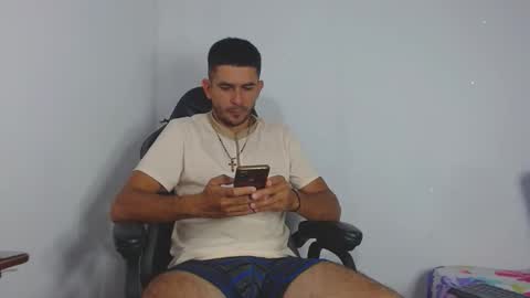 Snapshot of _grasshopper chatting on 02.21.26 _grasshopper online show from 02.21.26