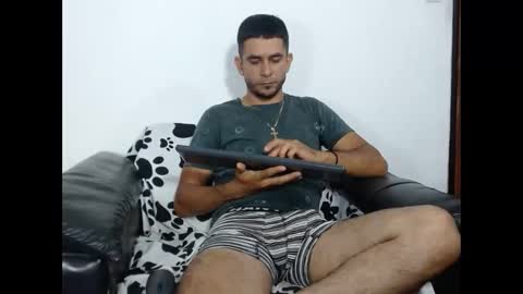 Snapshot of _grasshopper chatting on 02.23.26 _grasshopper online show from 02.23.26